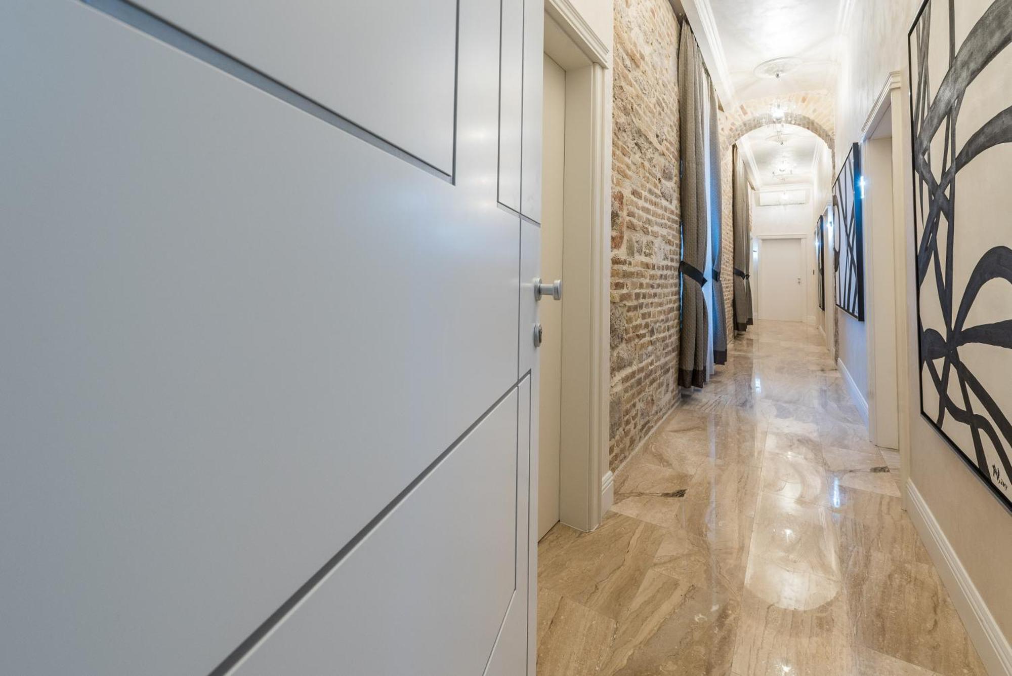 Zara Palace - Design Rooms Εξωτερικό φωτογραφία
