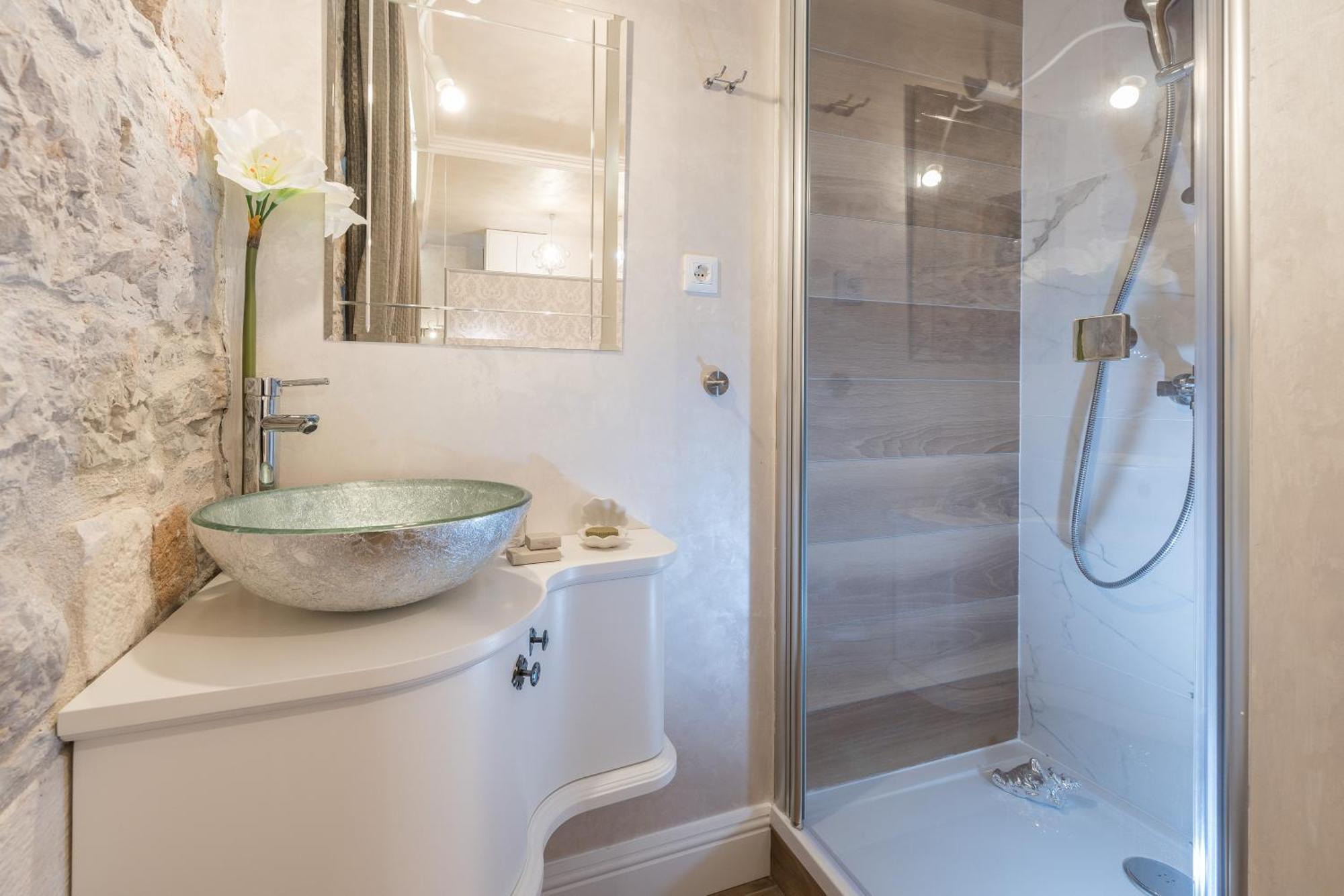 Zara Palace - Design Rooms Εξωτερικό φωτογραφία