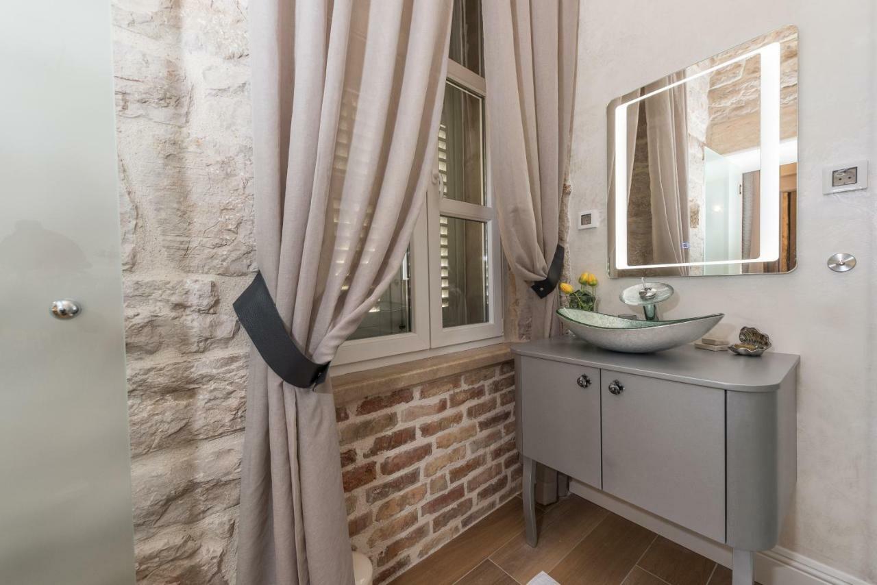 Zara Palace - Design Rooms Εξωτερικό φωτογραφία