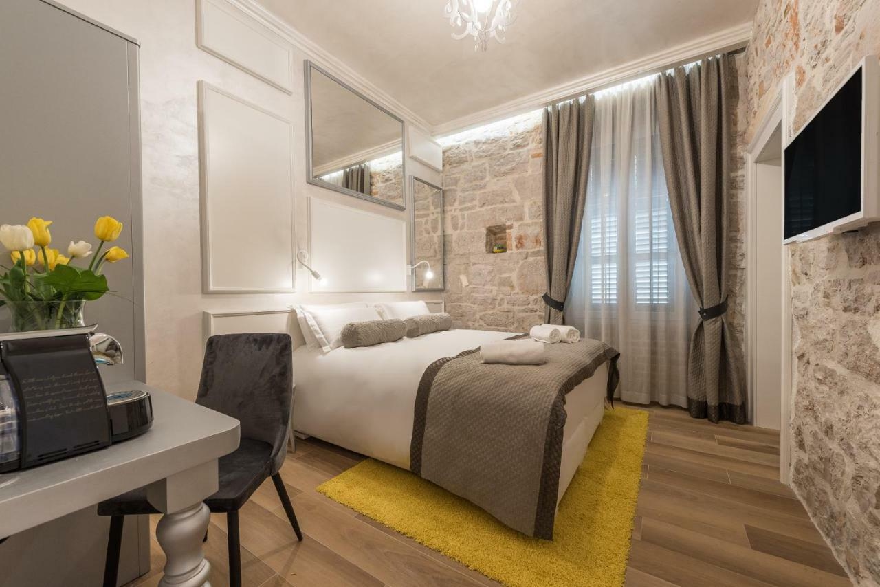 Zara Palace - Design Rooms Εξωτερικό φωτογραφία